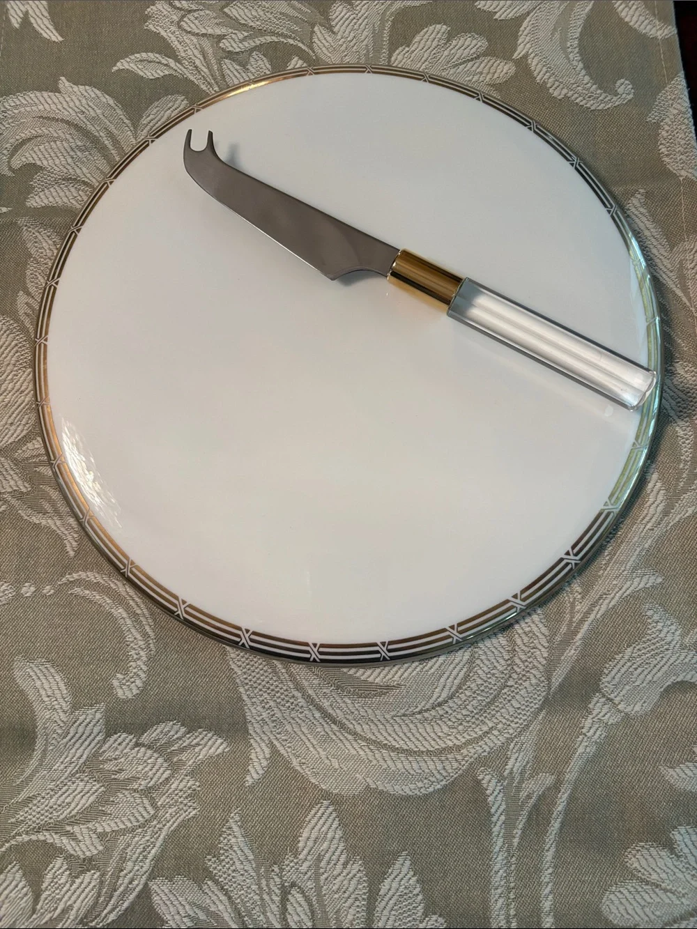 Mikasa White Cheese Plate with Gold Trim and Clear Handle Cheese Knife 10”